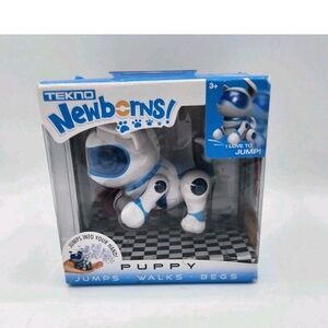 Tekno Newborns Mini Puppy Jumps Walks Begs Makes Sounds White Blue New In Box